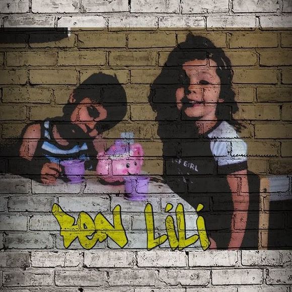 Meet your Posher, Genevieve - Picture 1 of 1